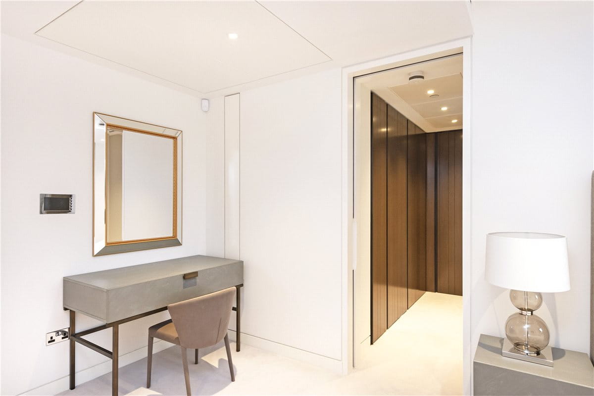 2 bedroom flat, Millbank, Westminster SW1P - Available