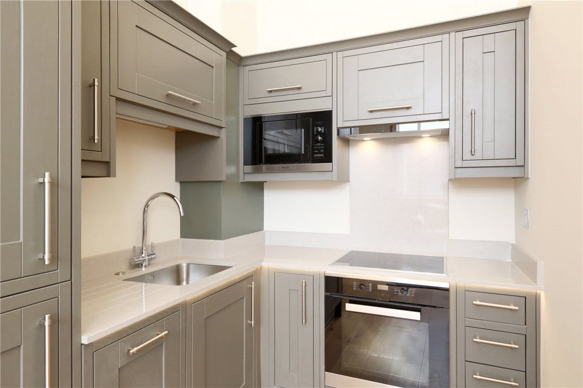 2 bedroom flat, Bell Yard, Strand WC2A