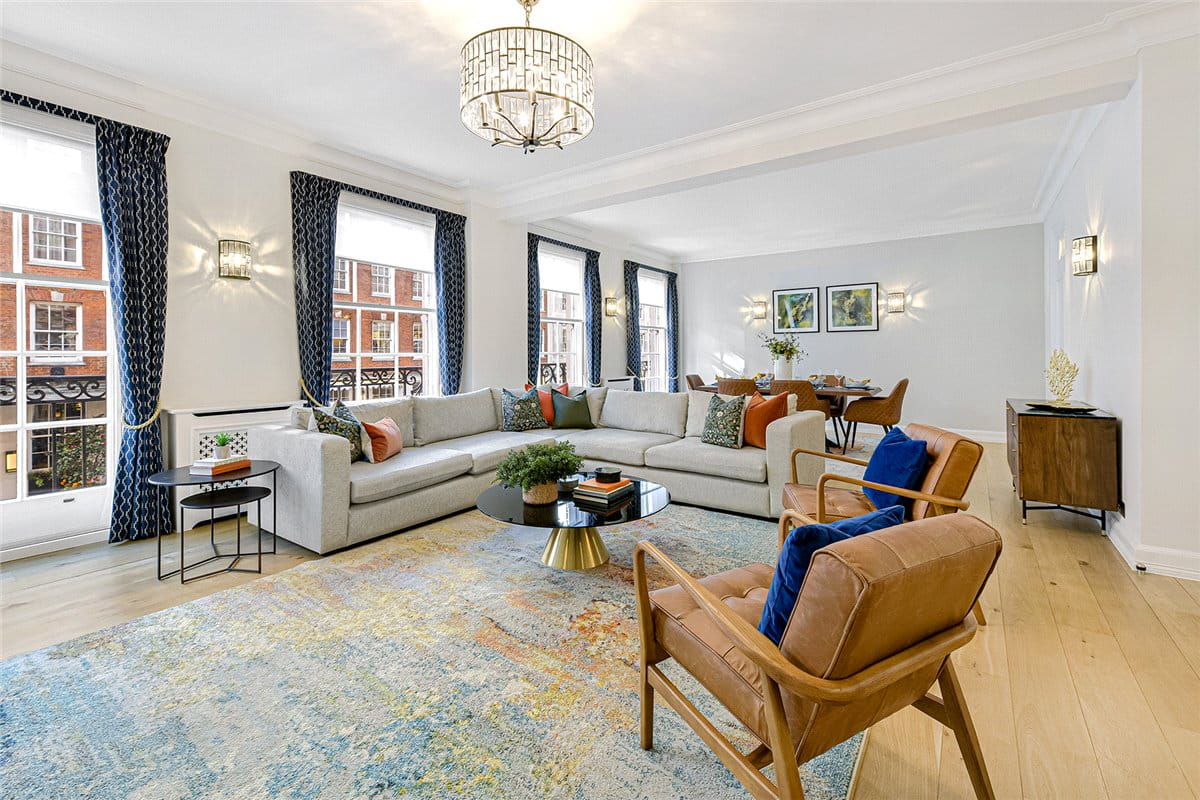 4 bedroom flat, Grosvenor Square, Mayfair W1K - Available