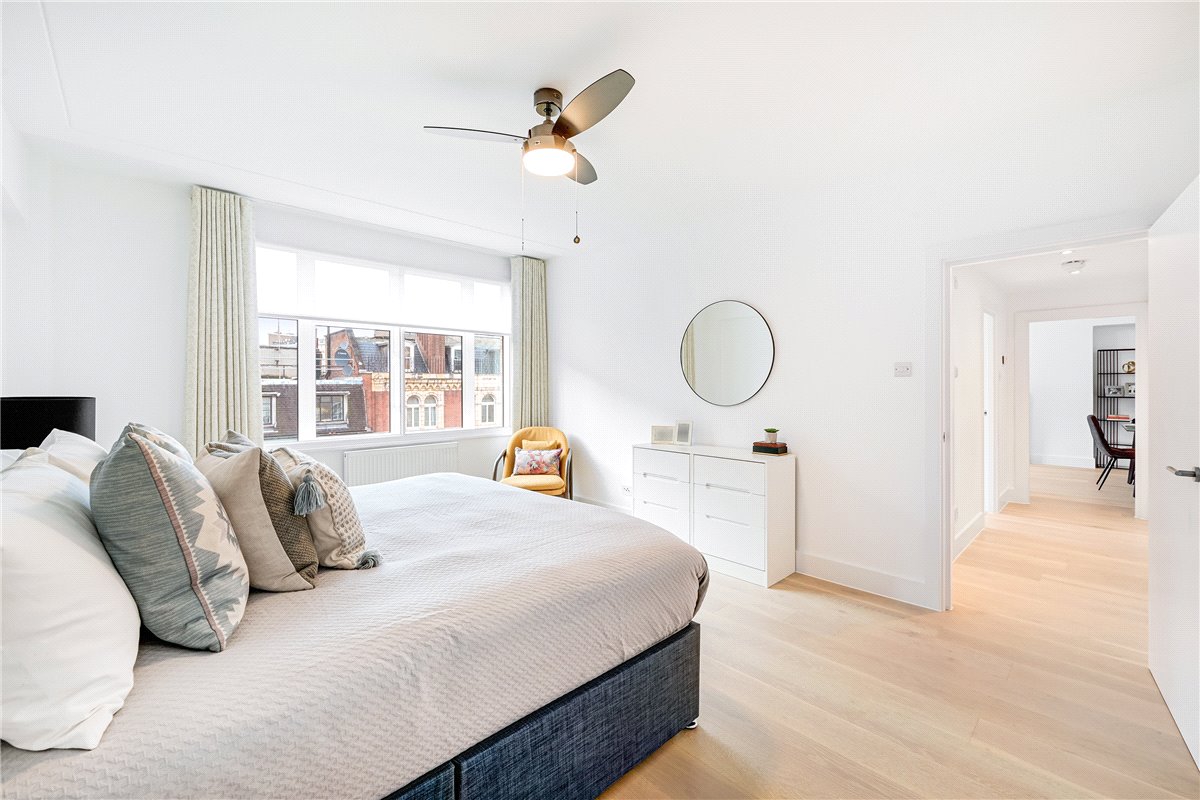 1 bedroom , Richmond Court, 200 Sloane Street SW1X - Available