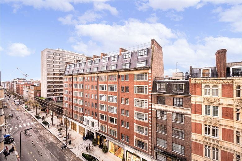 1 bedroom , Richmond Court, 200 Sloane Street SW1X - Available