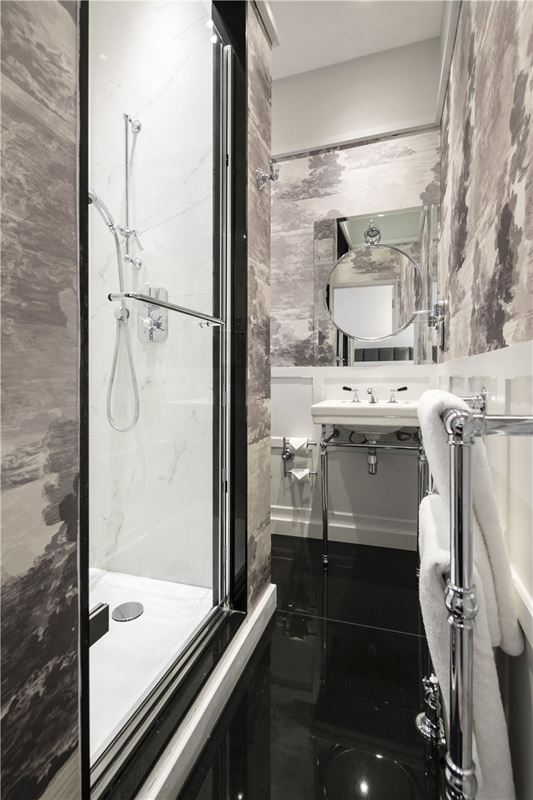 3 bedroom flat, North Audley Street, London W1K - Available