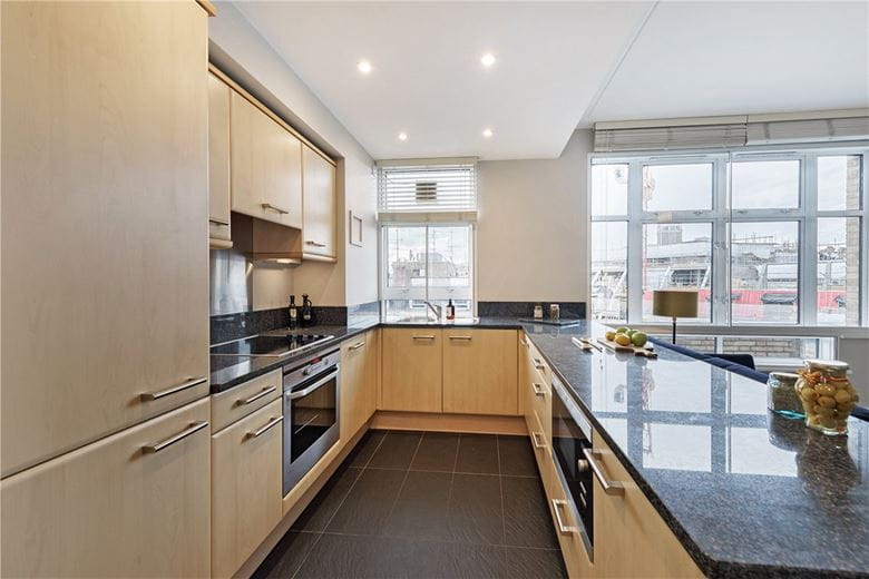 1 bedroom flat, Sloane Street, London SW1X - Available