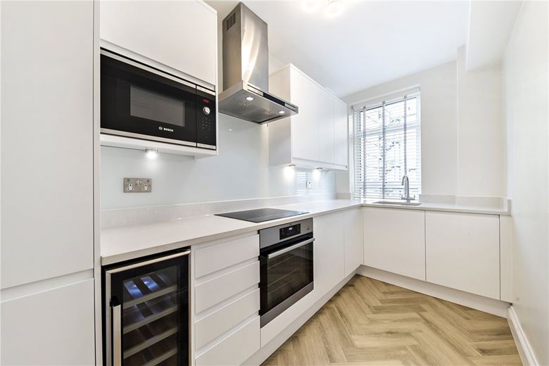 1 bedroom , Richmond Court, 200 Sloane Street SW1X - Available