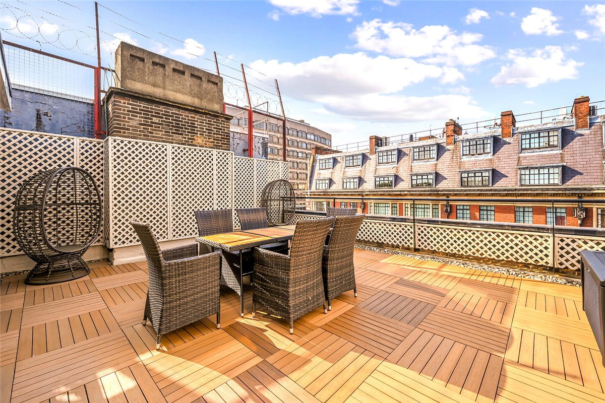 1 bedroom flat, Richmond Court, 200 Sloane Street SW1X - Available