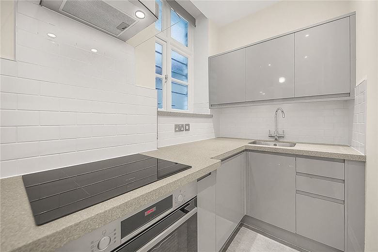 1 bedroom flat, Bury Street, St James's SW1Y