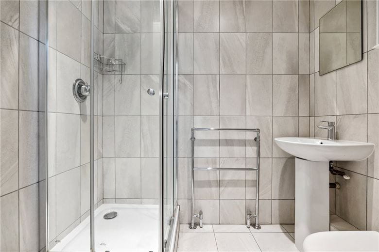 2 bedroom flat, Chesterfield Gardens, Mayfair W1J