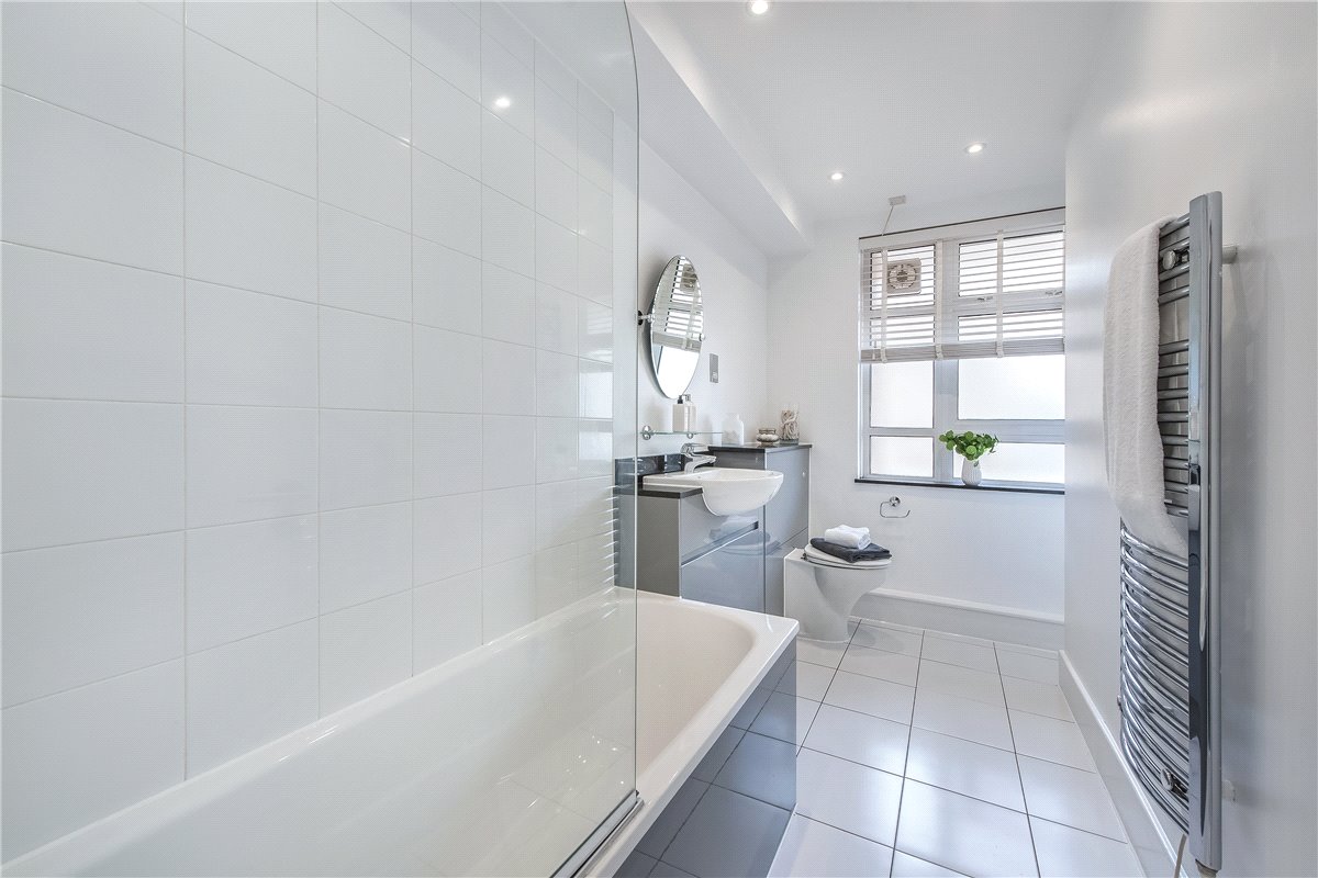 1 bedroom , Richmond Court, 200 Sloane Street SW1X - Available