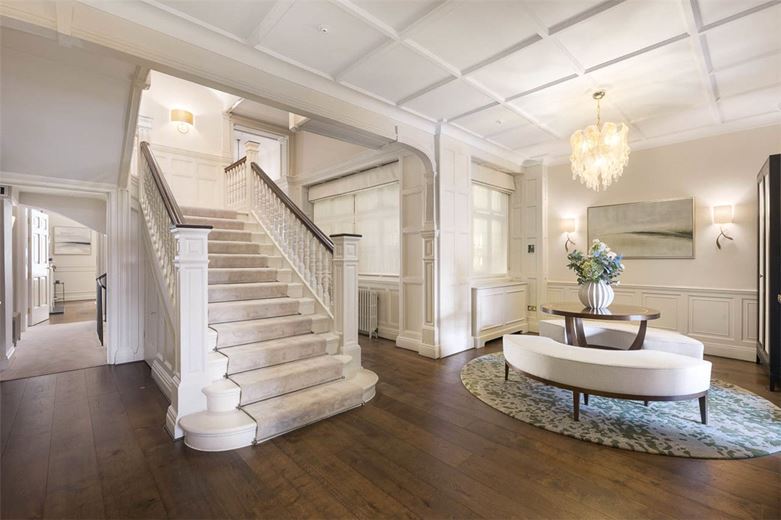 8 bedroom house, Mount Street, Mayfair W1K - Available