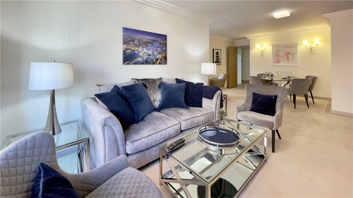 2 bedroom flat, Bourdon Street, Mayfair W1K - Available