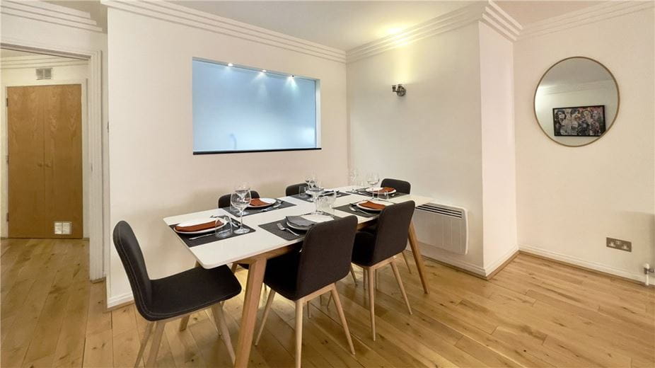 2 bedroom flat, Bourdon Street, Mayfair W1K - Available