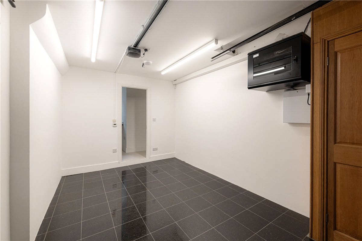 5 bedroom house, Catherine Place, Westminster SW1E - Available