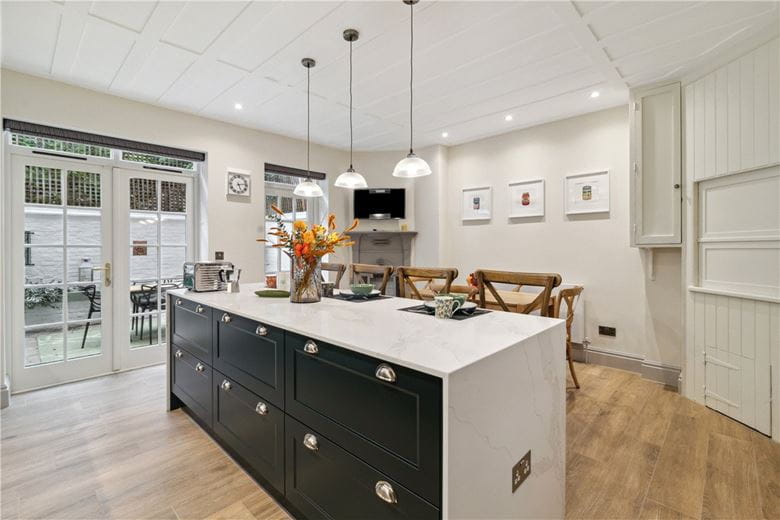 5 bedroom house, Tufton Street, Westminster SW1P - Available