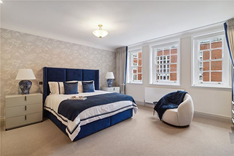 5 bedroom house, Tufton Street, Westminster SW1P - Available