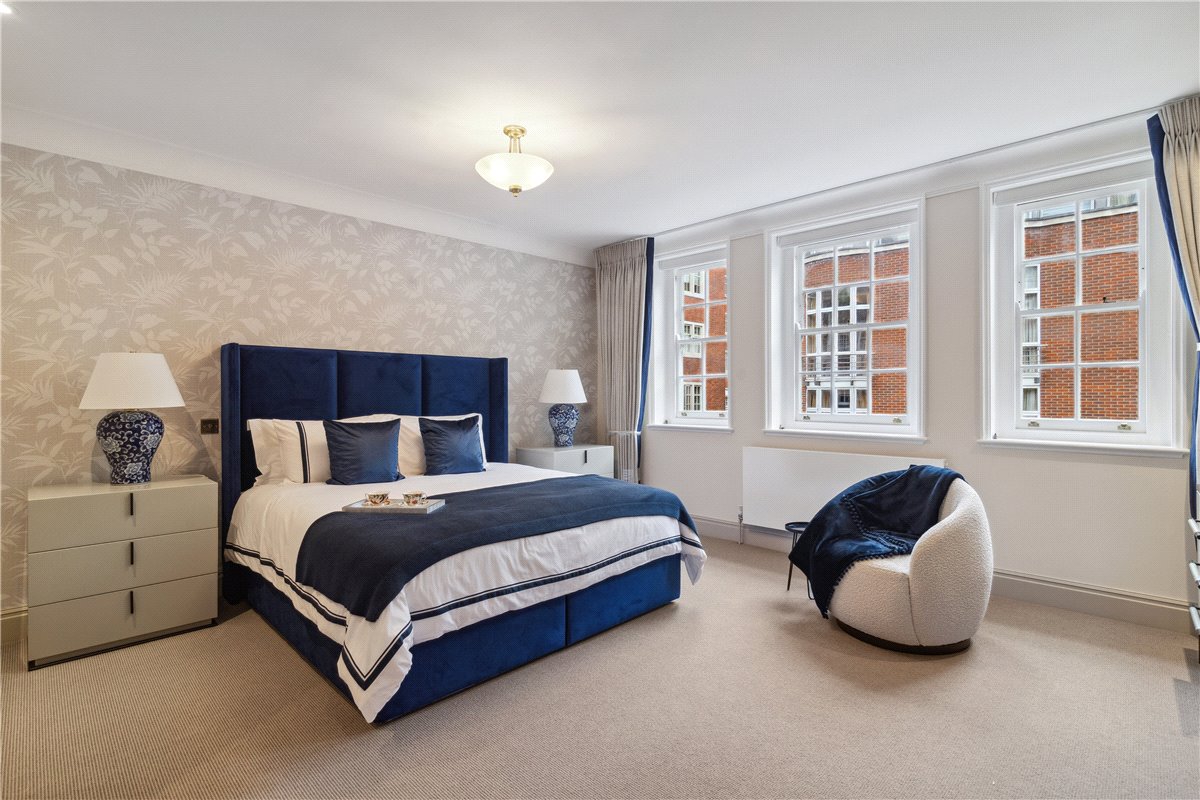 5 bedroom house, Tufton Street, Westminster SW1P - Available
