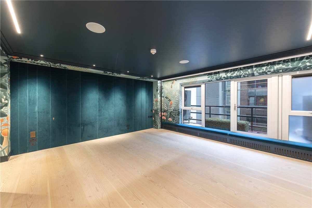 6 bedroom flat, Park Lane, Mayfair W1K - Available