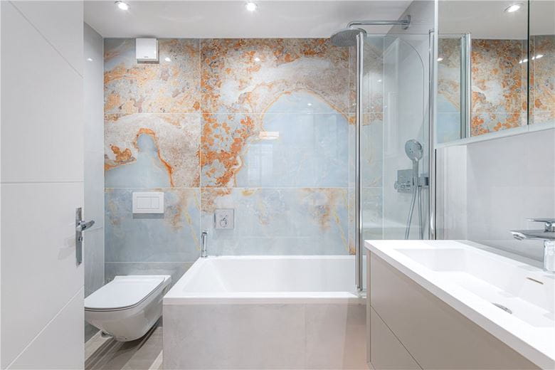 2 bedroom flat, Park Street, Mayfair W1K - Available