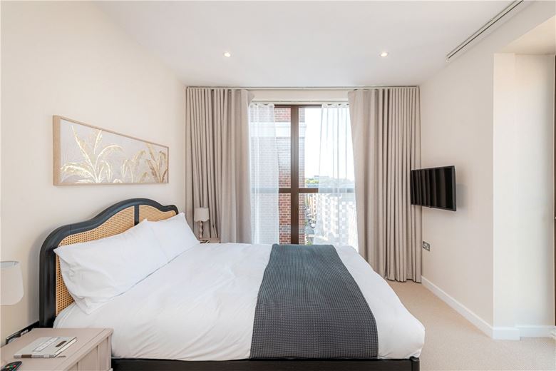 2 bedroom flat, Marsham Street, Westminster SW1P - Available