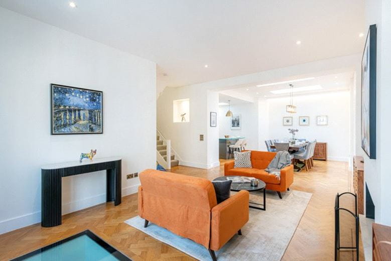 4 bedroom house, Eaton Mews North, Belgravia SW1X - Available