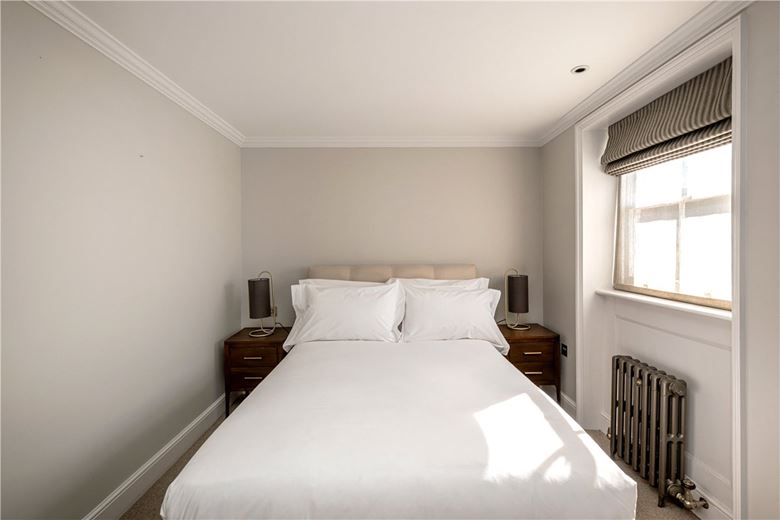 6 bedroom house, Chesterfield Hill, Mayfair W1J - Available