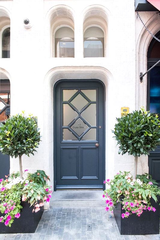 2 bedroom flat, Duke Street, Mayfair W1K - Available