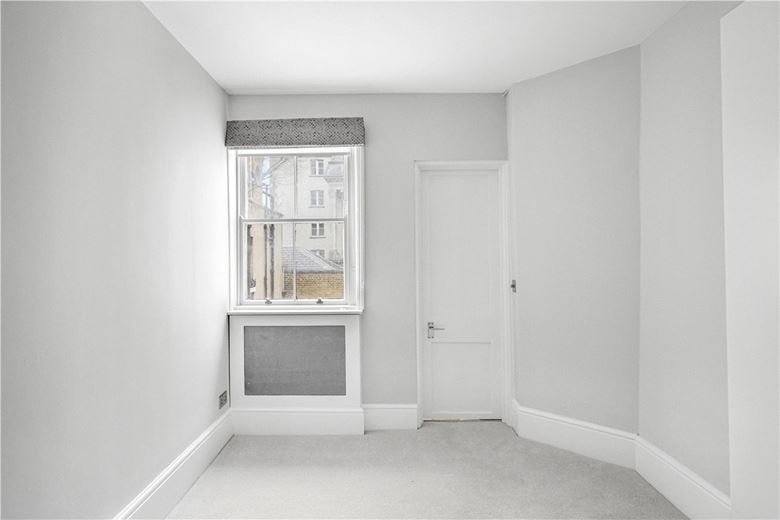 3 bedroom flat, Museum Street, Bloomsbury WC1A - Available