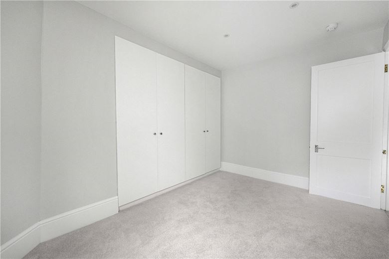 3 bedroom flat, Museum Street, Bloomsbury WC1A - Available