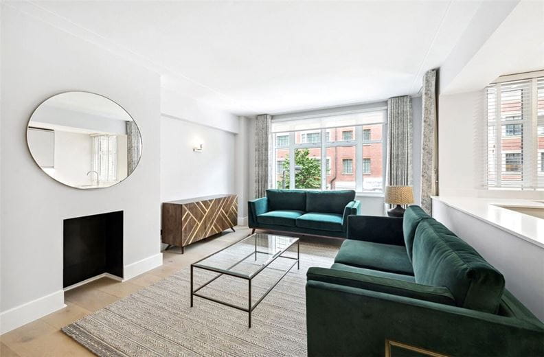 2 bedroom flat, Richmond Court, 200 Sloane Street SW1X - Available