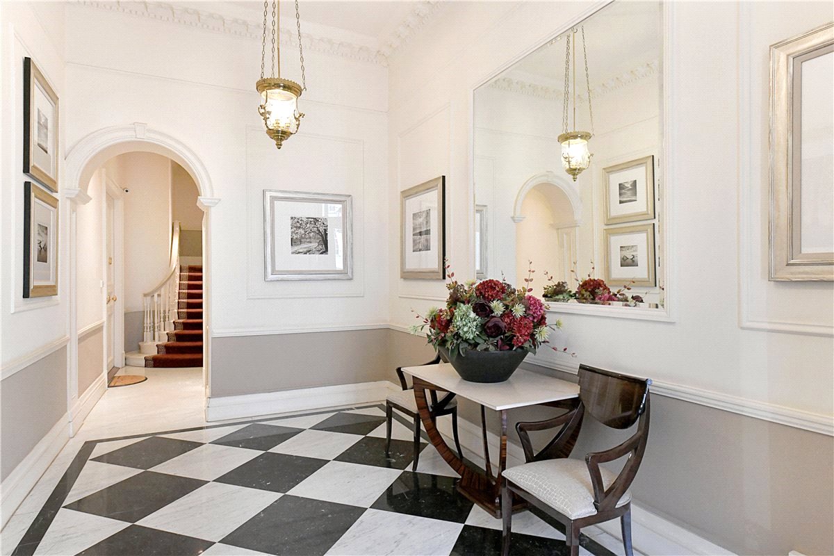 4 bedroom flat, Upper Grosvenor Street, Mayfair W1K - Available