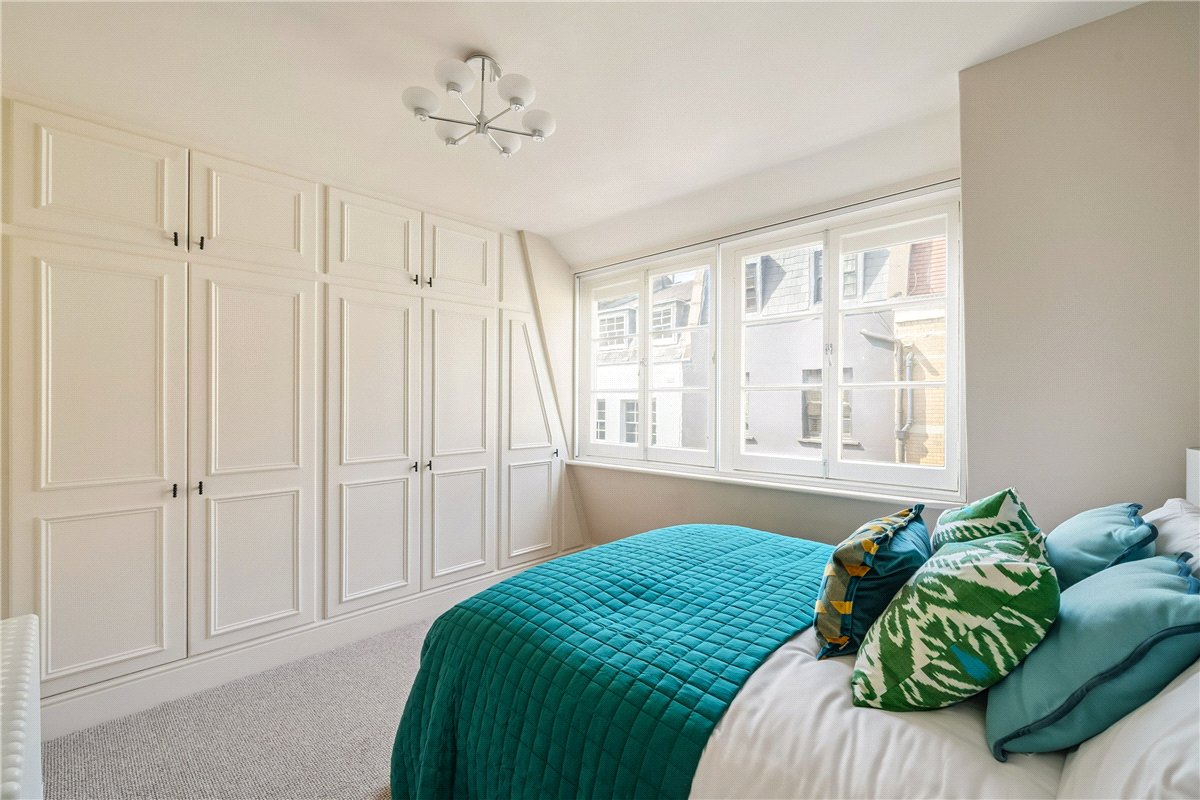 1 bedroom flat, Frith Street, London W1D - Available