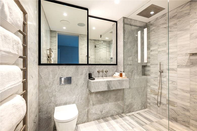 2 bedroom flat, Cork Street, Mayfair W1S - Available