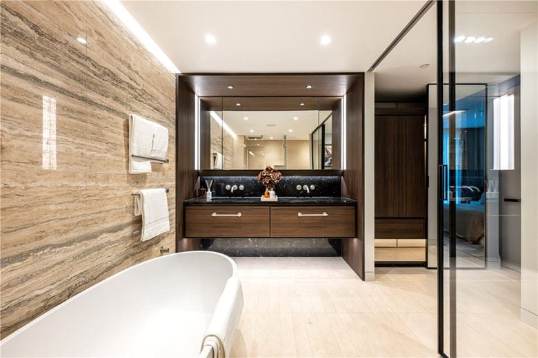 2 bedroom flat, Cork Street, Mayfair W1S - Available