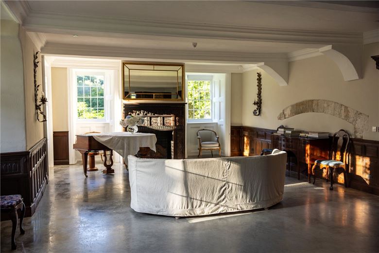 11 bedroom house, Talsarnau, Gwynedd LL47 - Available