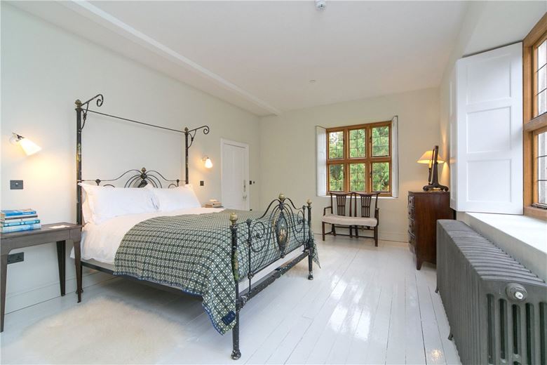 11 bedroom house, Talsarnau, Gwynedd LL47 - Available