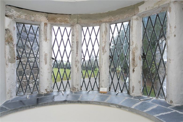 11 bedroom house, Talsarnau, Gwynedd LL47 - Available