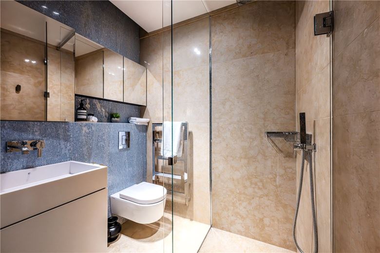 4 bedroom flat, North Row, London W1K - Available