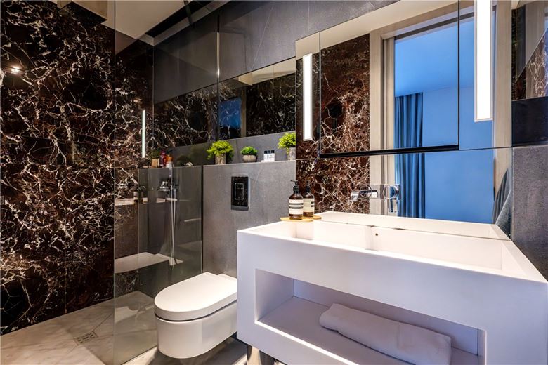 4 bedroom flat, North Row, London W1K - Available