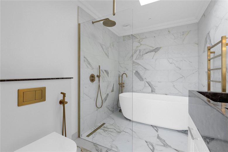 3 bedroom flat, Eaton Place, Belgravia SW1X - Available