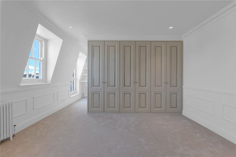 3 bedroom flat, Eaton Place, Belgravia SW1X - Available