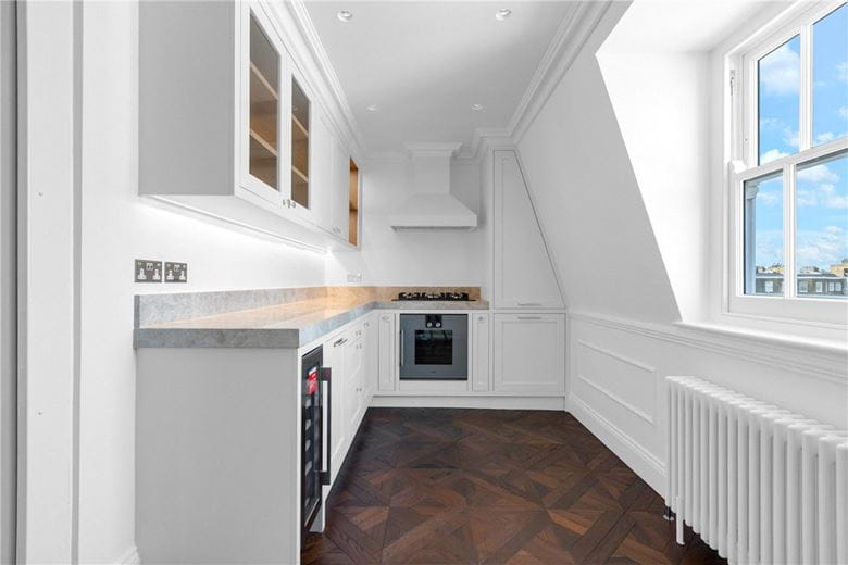 3 bedroom flat, Eaton Place, Belgravia SW1X - Available