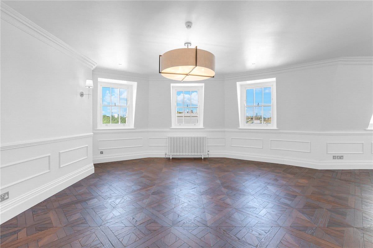 3 bedroom flat, Eaton Place, Belgravia SW1X - Available