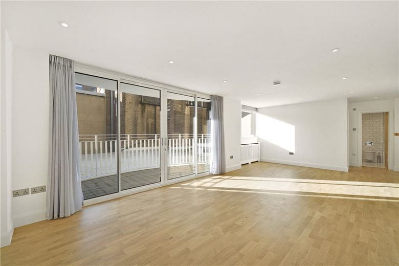 3 bedroom flat, William Mews, London SW1X - Available
