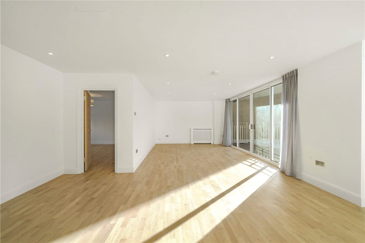 3 bedroom flat, William Mews, London SW1X - Available