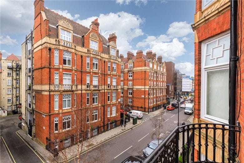 3 bedroom flat, Montagu Mansions, Marylebone W1U - Let Agreed
