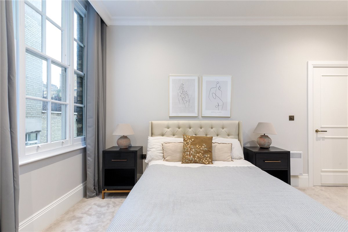 3 bedroom flat, Montagu Mansions, Marylebone W1U - Let Agreed
