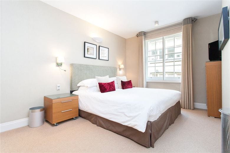 1 bedroom flat, St. Christopher's Place, Marylebone W1U - Available