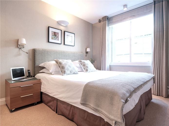 1 bedroom flat, St Christopher's Place, Marylebone W1U - Available