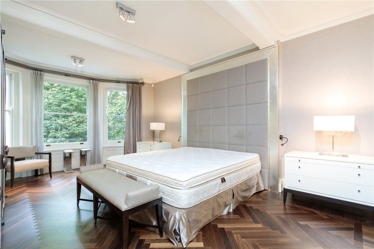 5 bedroom house, Montagu Square, Marylebone W1H - Available