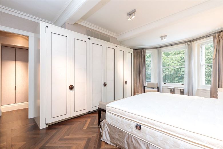 5 bedroom house, Montagu Square, Marylebone W1H - Available
