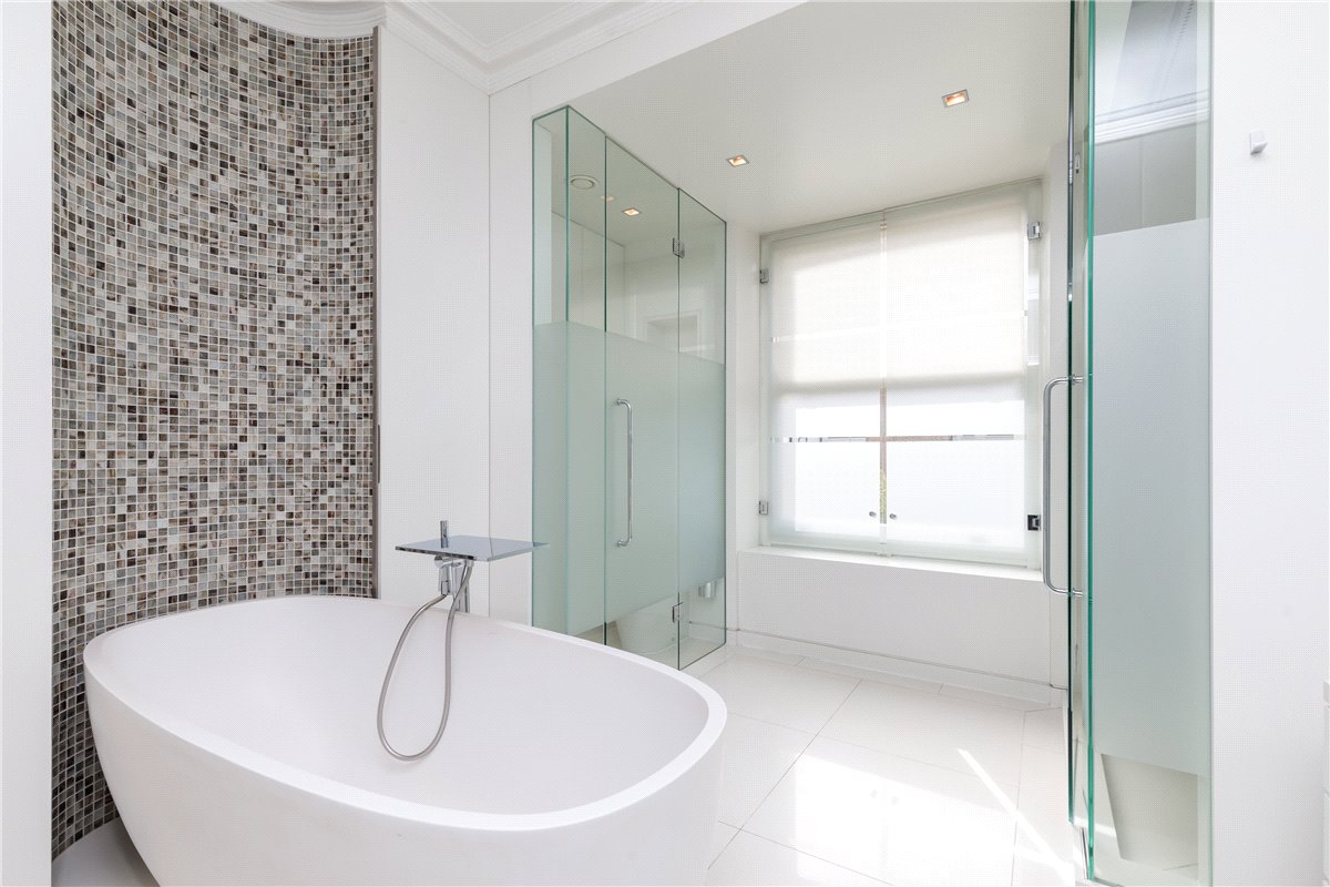5 bedroom house, Montagu Square, Marylebone W1H - Available